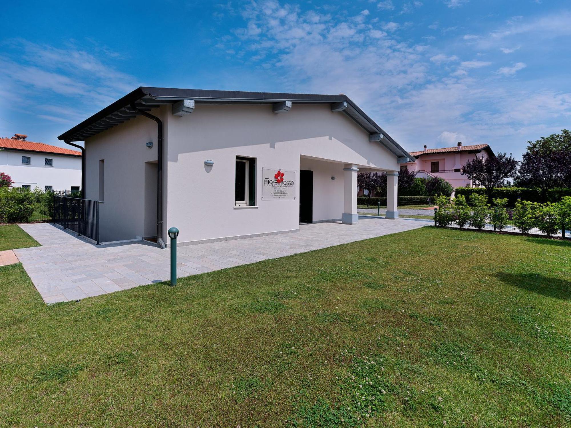 Residence Fiore Rosso Сирмионе Экстерьер фото